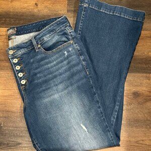 TORRID Women's Mid Rise Flare Button Fly Jean Medium Wash Size 20R